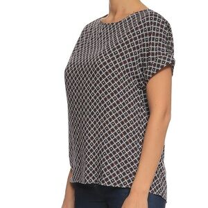 Women's Black, White and Red Patterned Top Medium